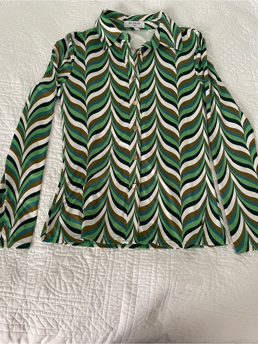 Green Wave-Print Button Front Blouse